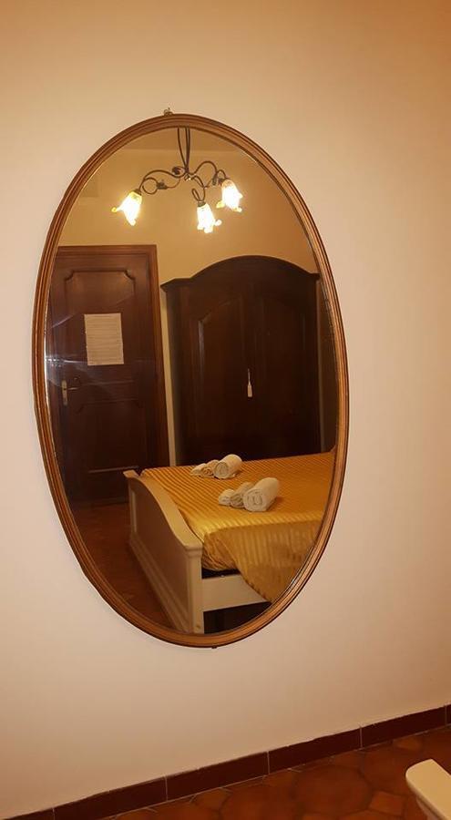Bed&Breakfast La Cornucopia กัลลีโปลี ภายนอก รูปภาพ